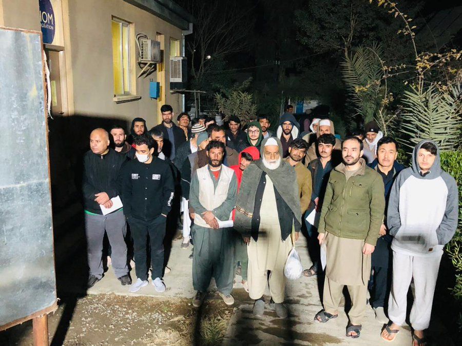 طالبان می‌گوید ۵۴ افغان از زندان‌های پاکستان آزاد شدند