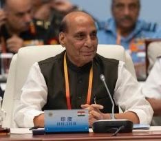 د هند دفاع وزیر: نوی ډيلی د افغانستان تر ټولو لوی سیمه‌ییز پرمختیایي شریک دی