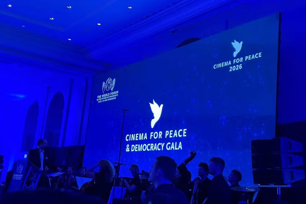 ناشطة أفغانية في منتدى برلين العالمي تدعو إلى تشكيل حكومة في المنفى بديلاً عن طالبان