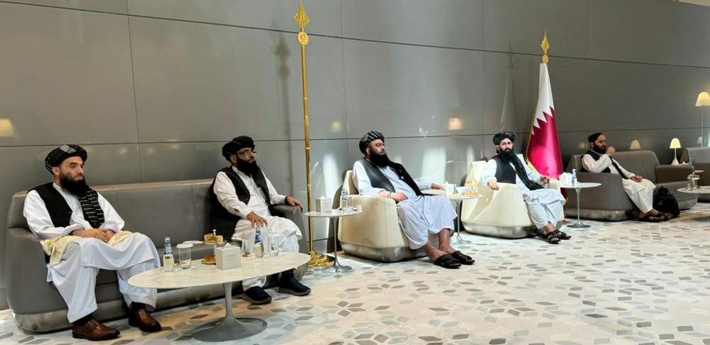 قطر برای معاون اداره طالبان میله بدون پرچم گذاشت