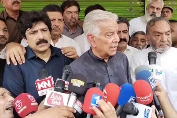 وزیر دفاع پاکستان: طالبان و اسرائیل یکجا با هند علیه پاکستان قرار گرفتهاند