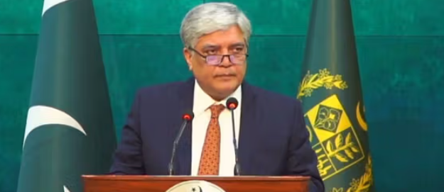 باكستان تدعو طالبان إلى التحرك ضد الجماعات الإرهابية داخل أفغانستان