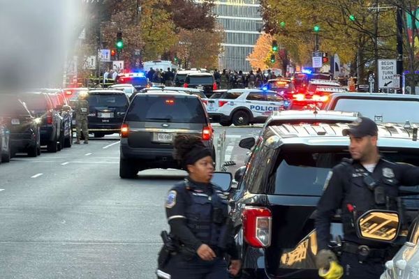 ټرمپ واشنګټن ته د ۵۰۰ نورو ملي ګارډ سرتېرو د لېږلو امر وکړ