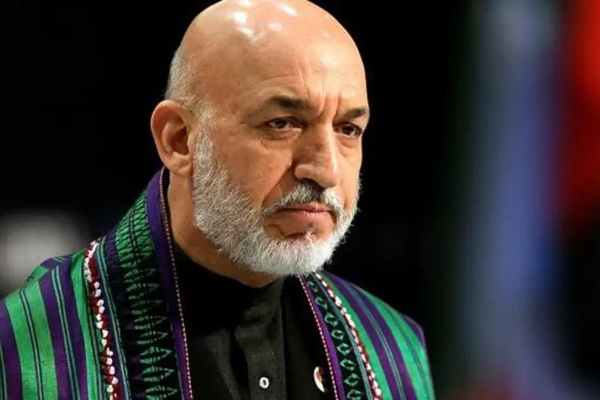 کرزي د مکرون هغه پرېکړه وستایله، چې غواړي فلسطین د خپلواک دولت په توګه په رسمیت وپېژني