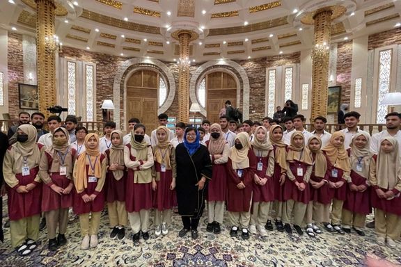 کابل کې د یوناما مشرې ښځينه زده کوونکو ته د راتلونکې کاري ځواک خطاب وکړ