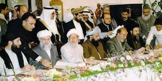 طالبان وایي، د قدرت تږیو مجاهدینو افغانستان د تنظیمي جګړو په اور کې وسوځاوه