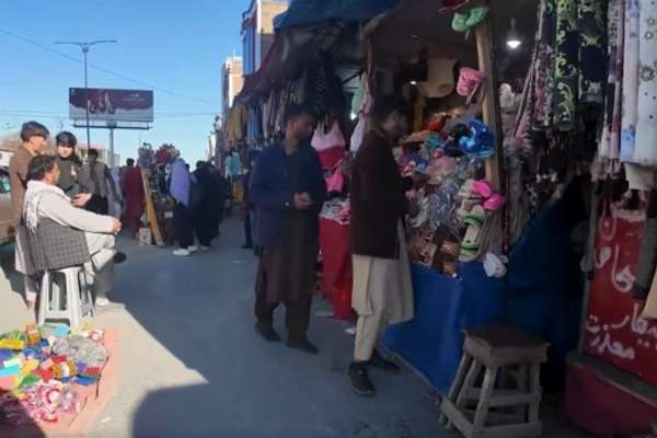 شماری از دکانداران کابل: «بستن دکانها پس از ساعت ۱۰ شب به فروش ما آسیب میزند»
