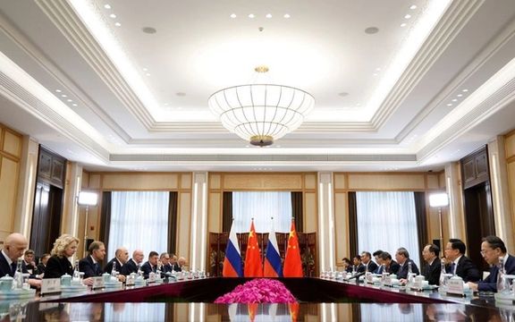 چین له روسیې سره د ګډو امنیتي ګټو د دفاع ژمنه کړې