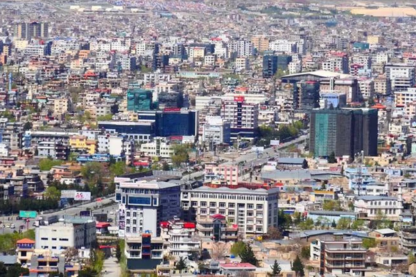 شهروندان از پرواز هواپیماها و شلیکهای پیهم در کابل خبر دادند