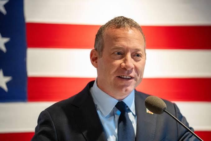 د امریکا د کانګرس غړی: د ظلم پر وړاندې د ایرانیانو زړورتیا د ستایلو وړ ده