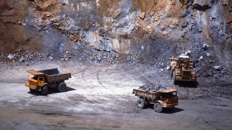 ایران او طالبان سرحدي سیمو کې د کاني موادو د پروسس ګډ مرکز د جوړولو هڅه کوي