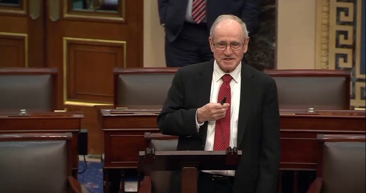 سناتور امریکایی: نباید هیچ پولی به طالبان برسد