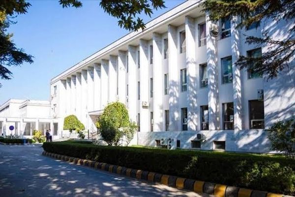 د طالبانو د بهرنیو چارو وزارت: د پاکستان له پوځ سره د ورورګلوۍ او ملګرتیا غوښتونکي یو