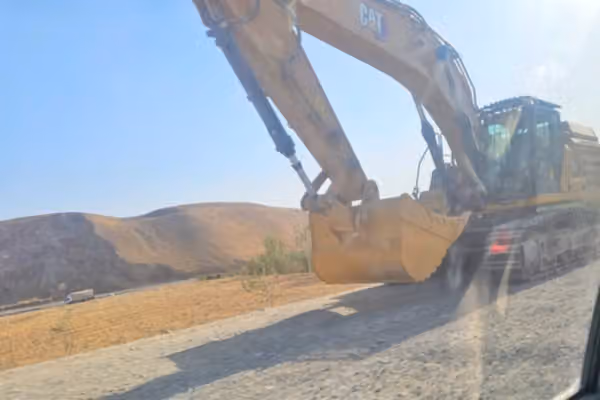 شکایت باشندگان ولسوالی چاهآب تخار از شرکتهای استخراج طلا به دلیل تخریب جادهها
