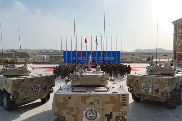 چین او پاکستان په سنکیانګ کې د ترهګرۍ ضد ګډ پوځي تمرینونه وکړل