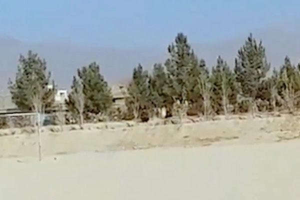 ډیلي مېل: طالبان د داسې بې پیلوټه الوتکو جوړولو په هڅه کې دي چې له پولو هاخوا بریدونه وکړي