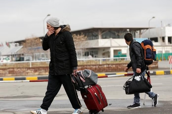 ألمانيا أنفقت أكثر من مليون يورو لترحيل 77 لاجئاً أفغانياً