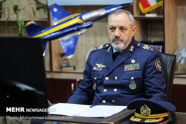 وزیر دفاع ایران از آزمایش یک موشک بالستیک جدید بر اساس تجربیات حمله به اسرائیل خبر داد