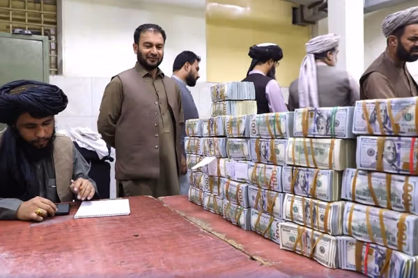 سیگار: امریکا تنها در سه ماه اول امسال ۱۲۰ میلیون دالر به افغانستان فرستاد