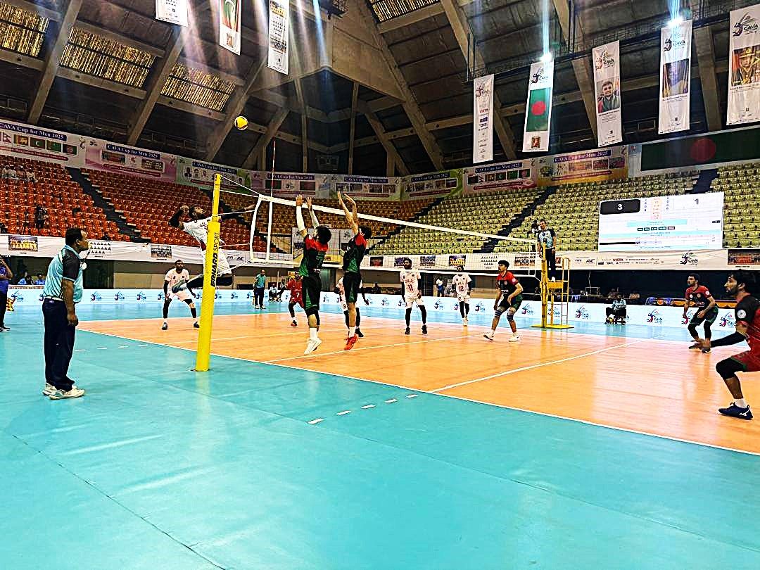 تیم ملی والیبال افغانستان در دومین دیدار زون مرکز آسیا مالدیو را شکست داد 