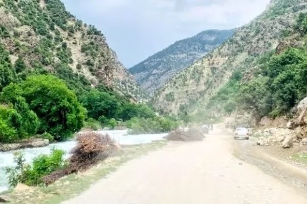 د افغانستان انټرنشنل راپور ته د طالبانو غبرګون؛پاکستان د کامدېش او برګمټال لارې نهدي تړلې