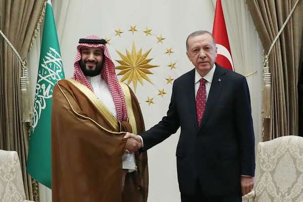 ترکیه، سعودي عربستان او پاکستان ګډ دفاعي تړون لاسلیکوي
