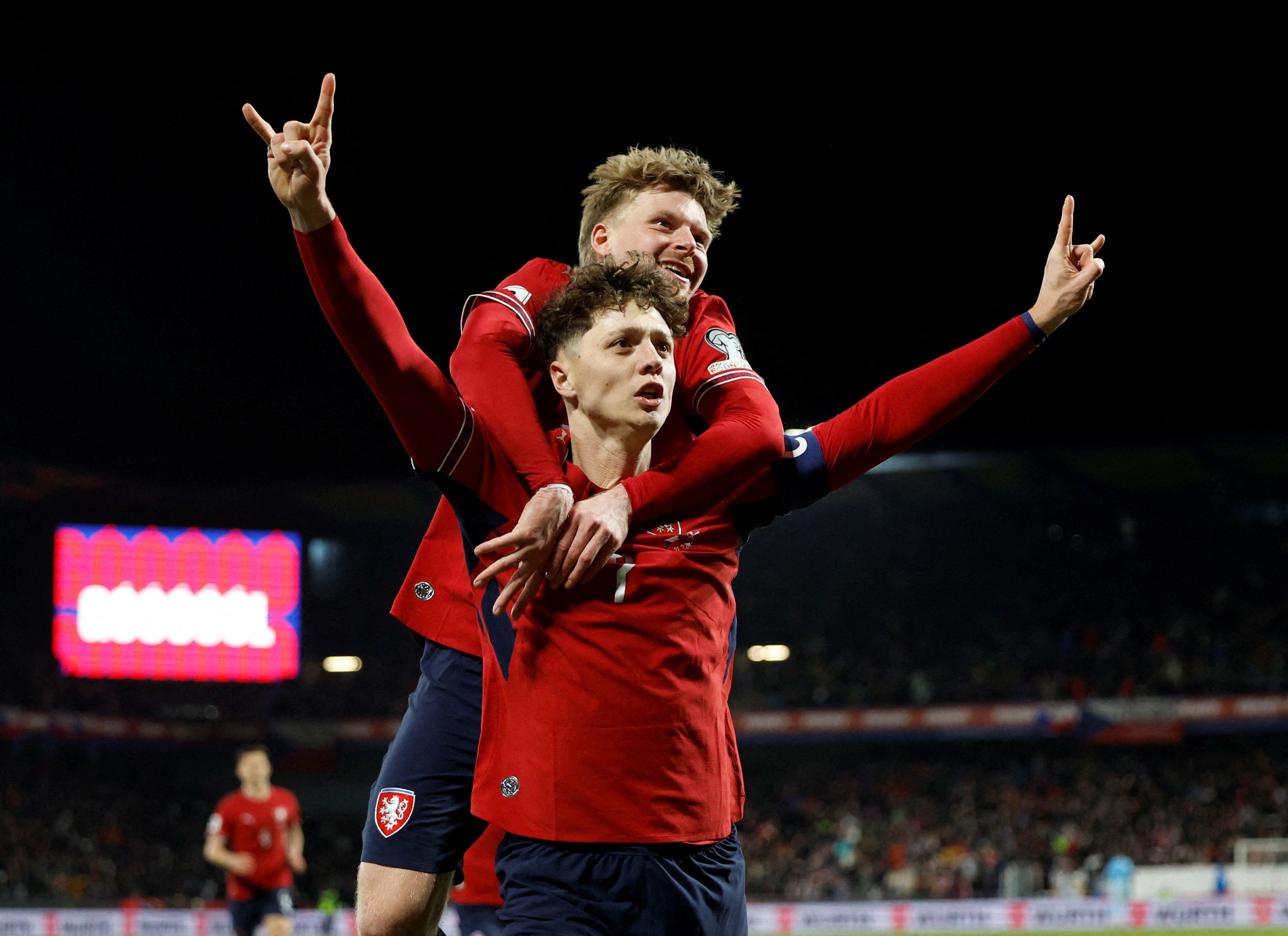 بازگشت پس از ۲۰ سال؛ تیم ملی فوتبال جمهوری چک با شکست دنمارک به جام جهانی رسید 