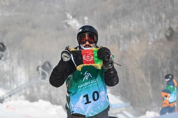 د سولې پیغام؛ د اسيايي لوبو واوره ښوېدونکو د افغانستان بيرغ پورته کړ