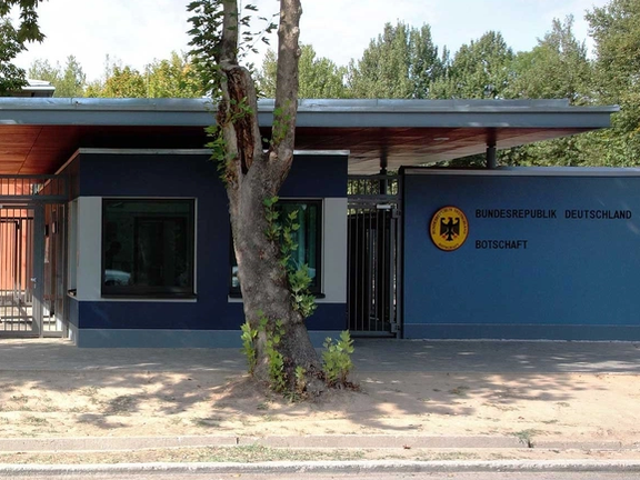 په تاجکستان کې ۱۲ زره افغانان د جرمني ویزو ته په تمه دي