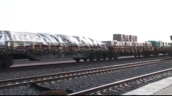 إيران: نقل 40 ألف طن من البضائع شهرياً إلى أفغانستان عبر خط قطار خواف – هرات