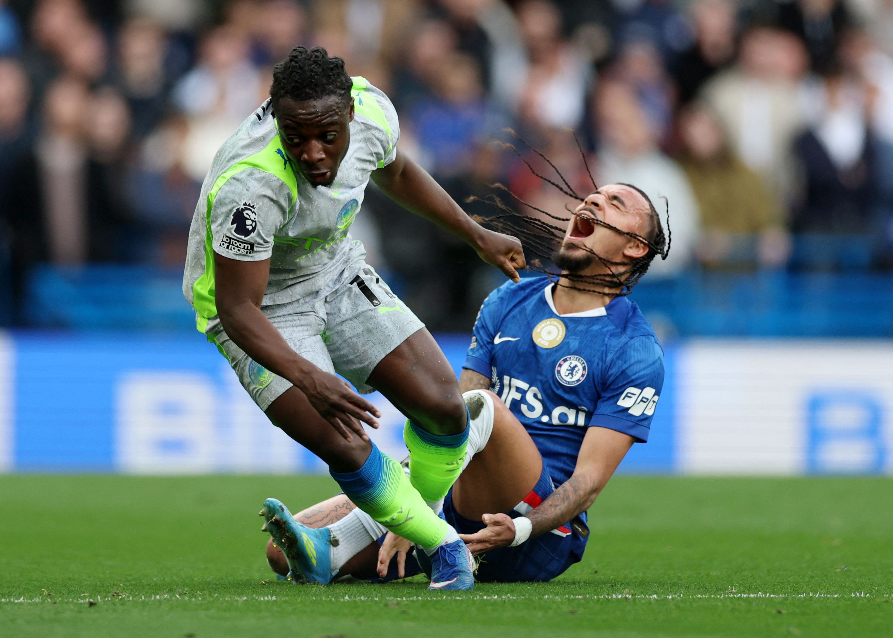 شاگردان گواردیولا در تعقیب آرسنال؛ پیروزی قاطع منچسترسیتی مقابل چلسی در استمفورد بریج