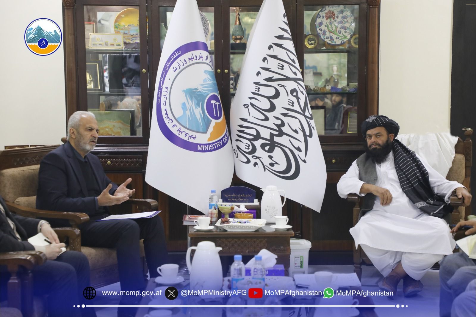 ایران پیشنهاد سرمایه‌گذاری در معادن آهن و نفت افغانستان را داد