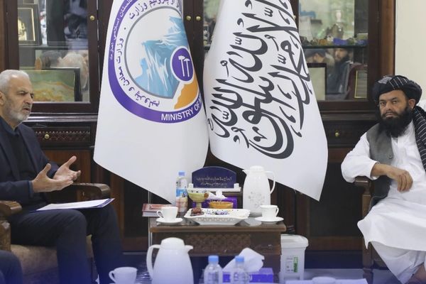 ایران پیشنهاد سرمایهگذاری در معادن آهن و نفت افغانستان را داد