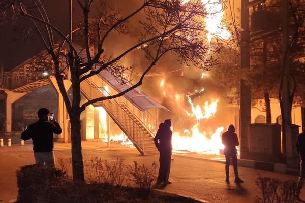 د المان د کارګرانو سراسري اتحادیې له ایراني ولس سره خپل بېقید او شرط پیوستون اعلان کړ