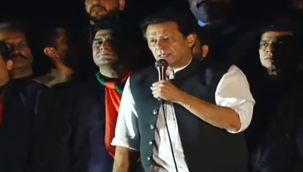 تلویزیون‌های پاکستان از نشر زنده سخنرانی‌های عمران خان منع شدند