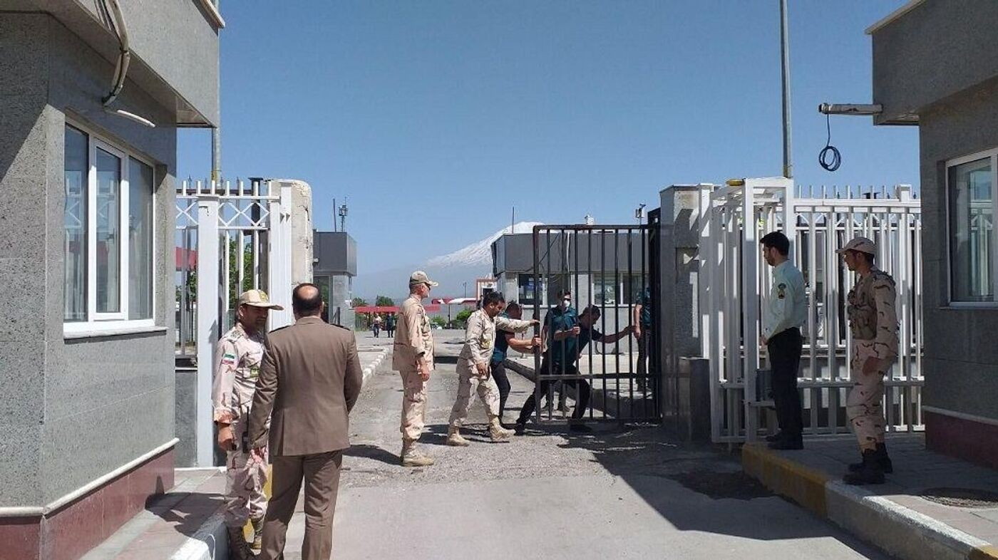 ایران له افغانستان سره په دریو سرحدي سیمو کې د بازارونو فعالولو ته چمتووالی ښودلی