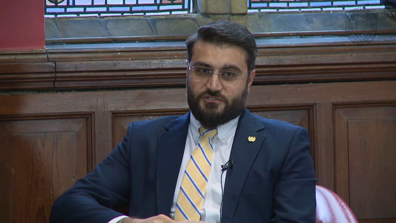حمدالله محب در آکسفورد: مقاومت علیه طالبان با گذشت هر روز قوی‌تر می‌شود