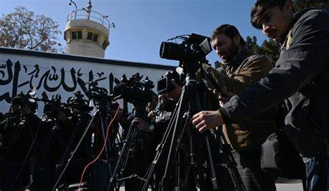 سرچینې: په تخار کې طالبانو خبریالان د عکسونو او ویډیوګانو له اخیستلو منع کړي دي