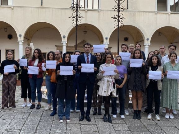 شماری از دانشجویان دانشگاه جهانی حقوق بشر به کارزار «توقف نسلکشی هزارهها» پیوستند