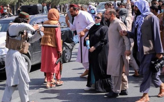 نظرسنجی یک سازمان پژوهشی نشان میدهد که ۷۱٪ مردم با شیوه حکومتداری طالبان مخالف اند