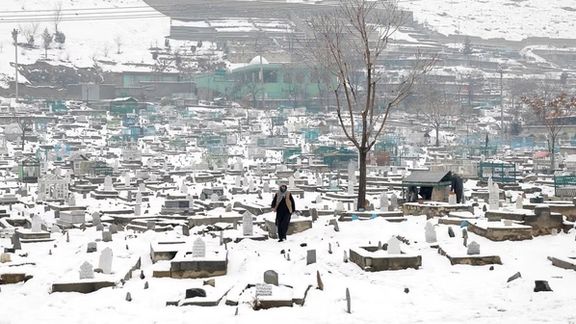 الصليب الأحمر: آلاف العائلات الأفغانية مهددة بالموت في الشتاء ما لم تُقدَّم مساعدات عاجلة