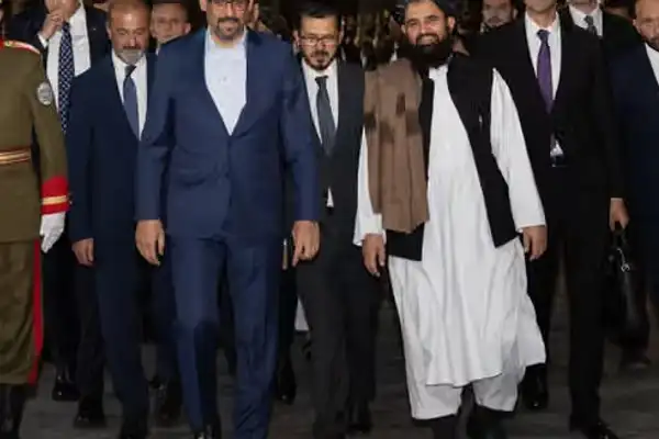 حمله لشکر سایبری طالبان به خبرنگاری که گزارش انتقادی از سفر رئیس استخبارات ترکیه داد