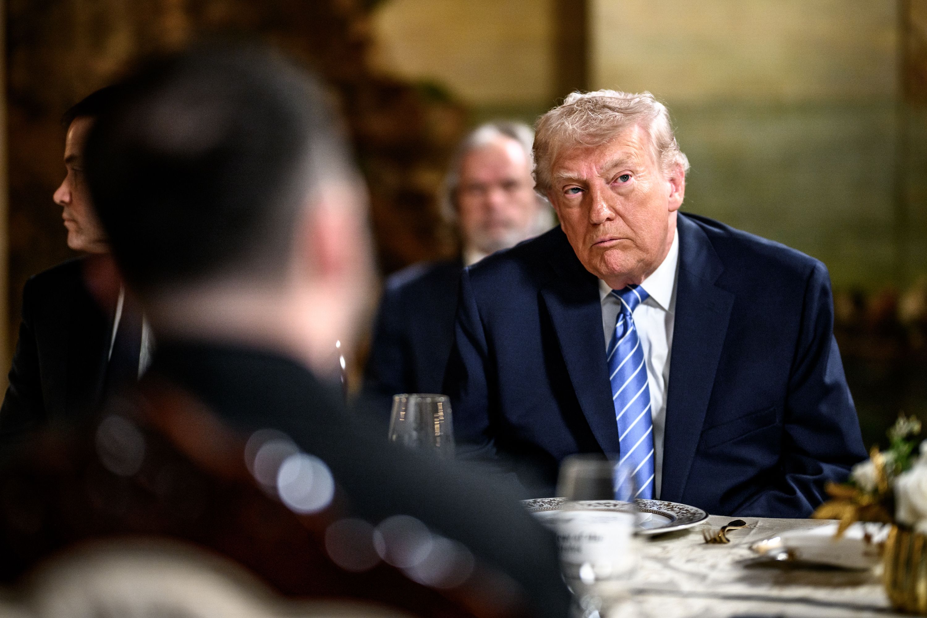 رئیس‌جمهور امریکا خواستار پایان دادن به حکومت علی خامنه‌ای شد