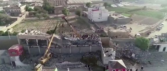 در حملات هوایی ائتلاف به رهبری عربستان در یمن "دستکم ۷۰ نفر" کشته شدند