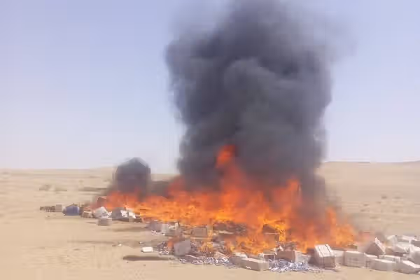 طالبان وايي په هلمند کې یې نږدې ۷ ټُنه قاچاقي مواد وسوځول