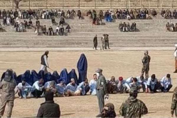 طالبانو په جوزجان او فراه کې د دوو ښځو په ګډون ۴۱ کسان په دُرو وهلي