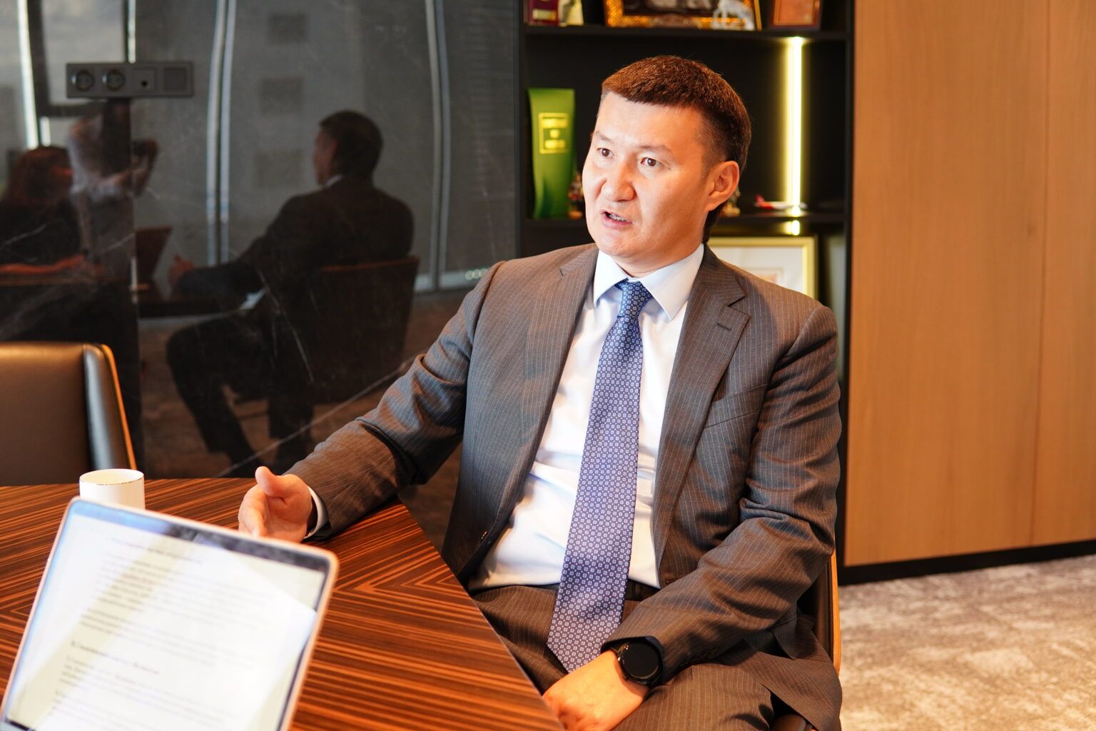  قزاقستانی شرکت: افغانستان د کاني زېرمو له پلوه هیله‌لرونکې سیمه ده