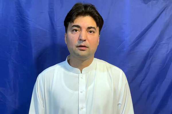 د تحریک انصاف ګوند غړی: د پښتونخوا خلک د ناسمو امنیتي تګلارو بیه پرې کوي