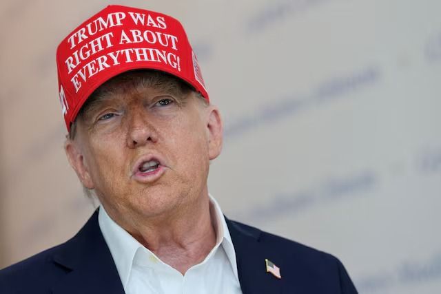 ترامپ می‌گوید کنارهم آوردن پوتین و زلنسکی به مخلوط کردن سرکه و روغن می‌ماند