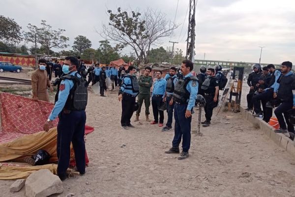 باكستان تعلن إحباط مخطط انتحاري لحركة طالبان باكستان يقوده أفغاني في إسلام آباد